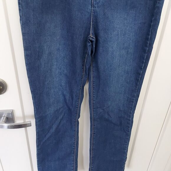 Northern Reflections Jeans Size 6 - Picture 3 of 10